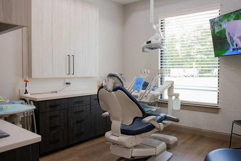 The exam room at Georgia Dental Studio in Jersey Dental. 